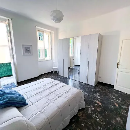 Chez Therese Σέστρι Λεβάντε